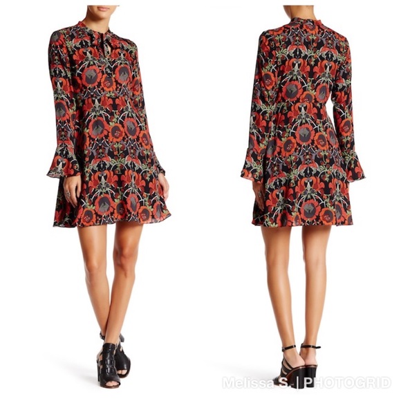 Romeo & Juliet Couture Dresses & Skirts - Romeo & Juliet Couture Floral Printed Dress Size M